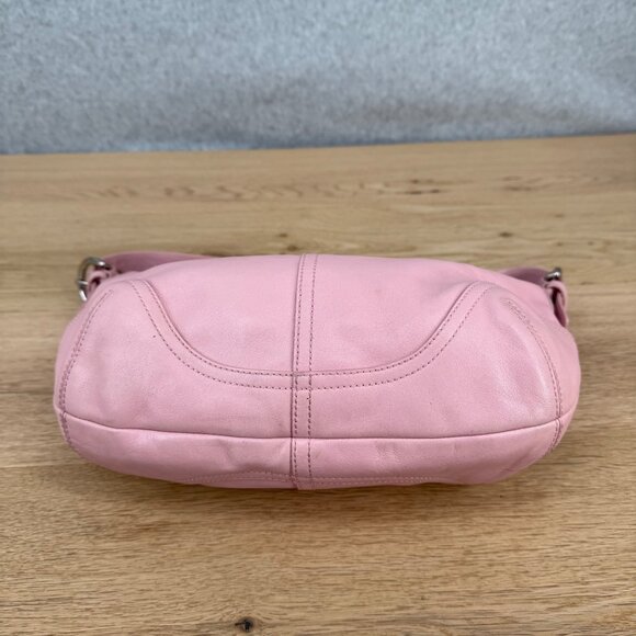Coach Vintage Y2K Soho Hobo Crescent Bag Purse Light Pink Small Shoulder Top Zip - Picture 6 of 13